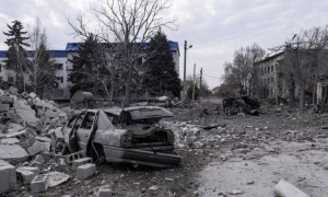 俄军宣布正式占领红军城！俄罗斯伤亡五万人，大批乌军尸横遍野，最后决战即将打响