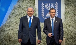 以媒：内塔尼亚胡向以色列总统递交正式赦免请求